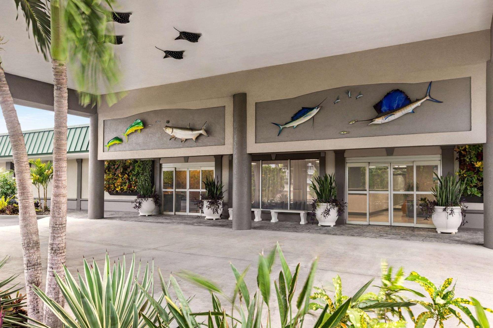 Ramada By Wyndham Sarasota Waterfront Hotel Ngoại thất bức ảnh
